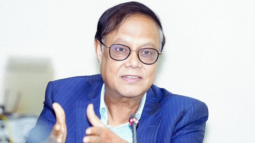 বিক্ষোভের মুখে অফিস ছাড়লেন গভর্নর