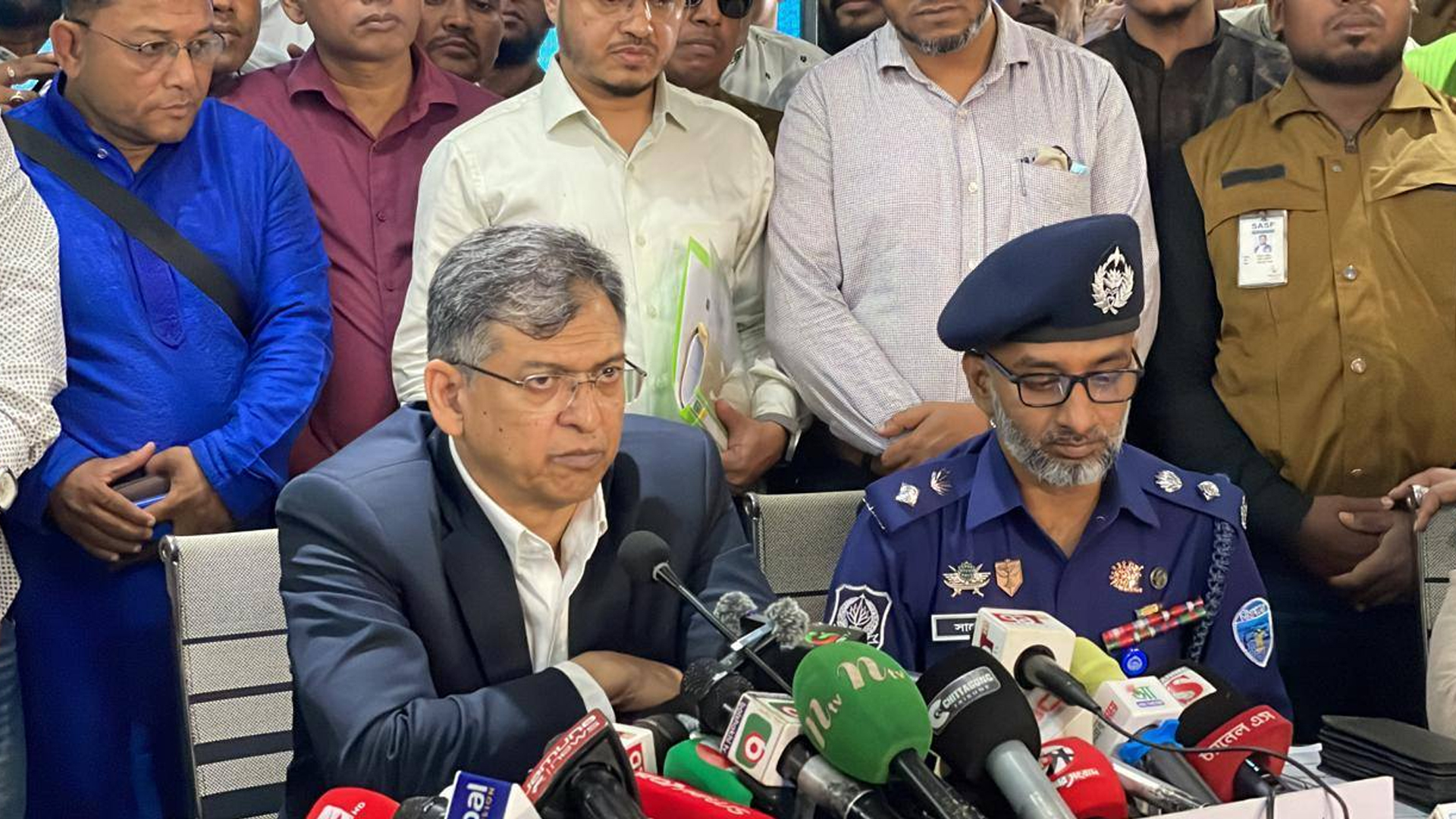 হাদি হত্যা মামলায় ভারতে গ্রেপ্তারদের দেশে আনার চেষ্টা চলছে: স্বরাষ্ট্রমন্ত্রী  