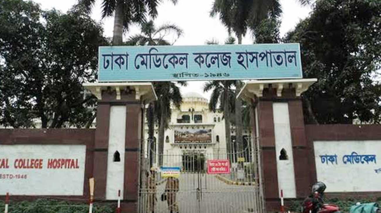 কাতারপ্রবাসী সুমনের মরদেহ জোর করে নিয়ে গেল স্বজন-বন্ধুরা