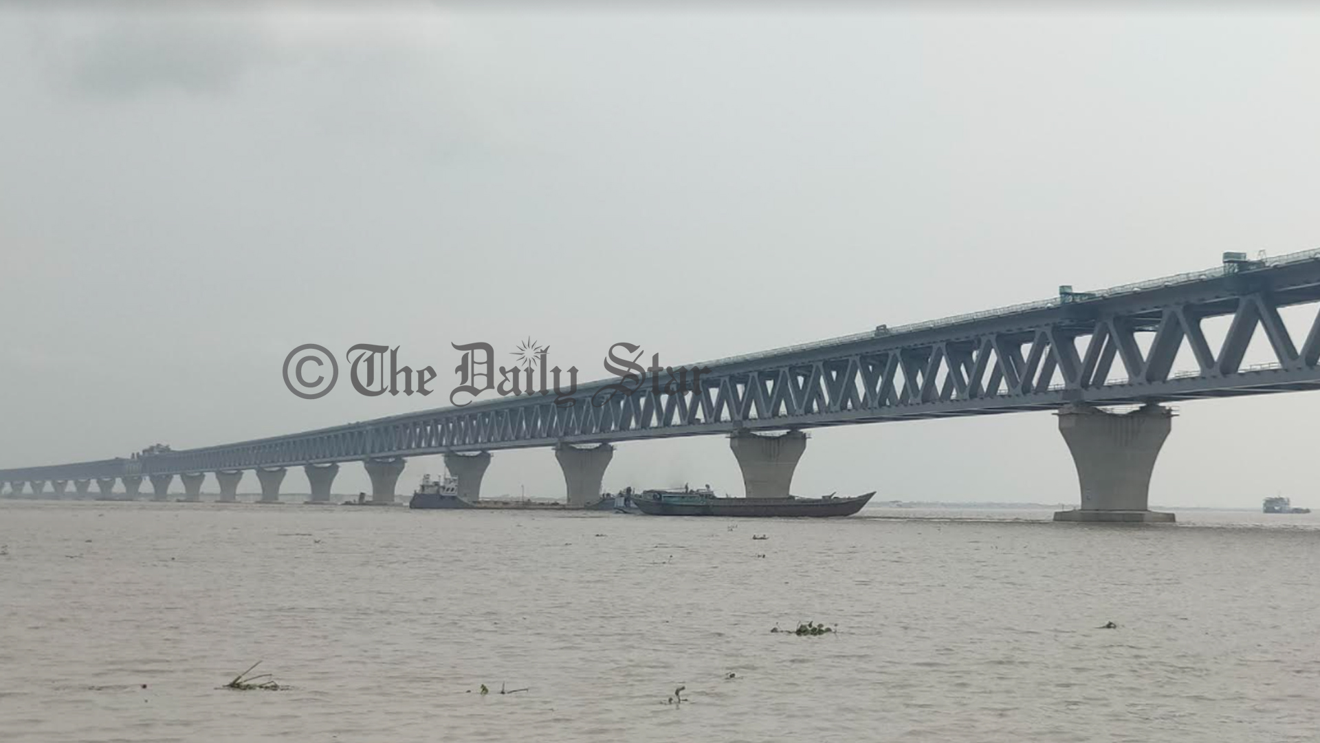 যে কারণে পদ্মা সেতুতে সাইকেল ও পায়ে হাঁটার লেন নেই