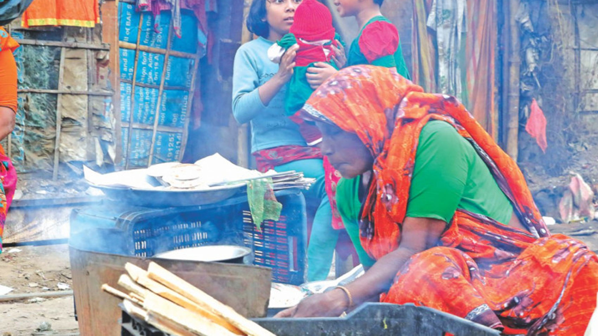 চুলার ধোঁয়ায় বছরে ১৮ হাজার মানুষের মৃত্যু