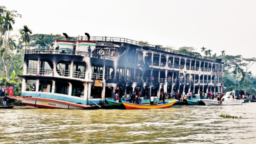 লঞ্চ ট্রাজেডি: বরগুনায় দ্বিতীয় দিনে ১৫ স্বজনের ডিএনএ নমুনা সংগ্রহ