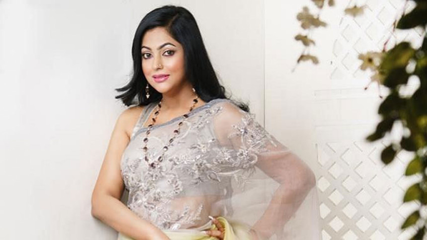 জায়েদ নন, শিল্পী সমিতির সাধারণ সম্পাদক নিপুণ