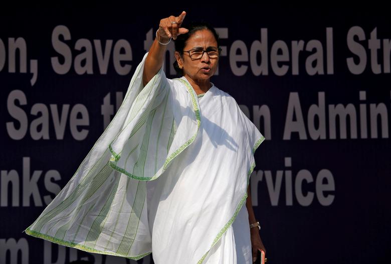 ‘পুলিশ সদর দপ্তর’ ভেবে মমতার বাড়িতে ঢুকে পড়েছিলেন সেই যুবক