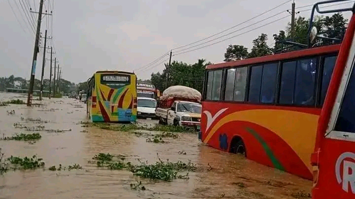 ‘২০০৪ সালের বন্যাতেও একদিনে এতো পানি আসতে দেখিনি’