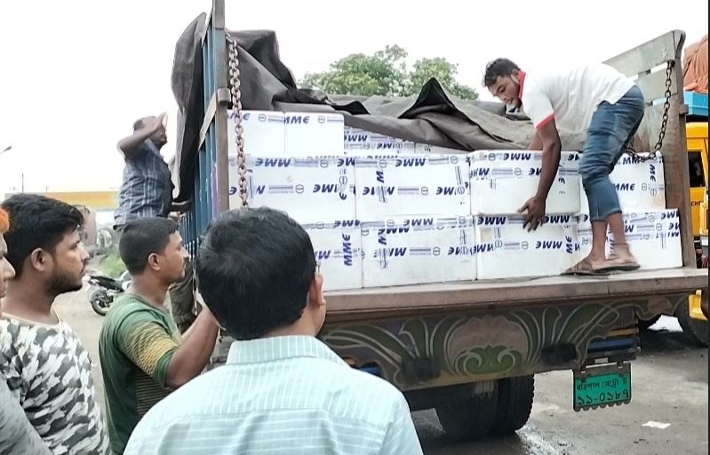 প্রথম চালানের ৮ মে. টন ইলিশ গেল ভারতে