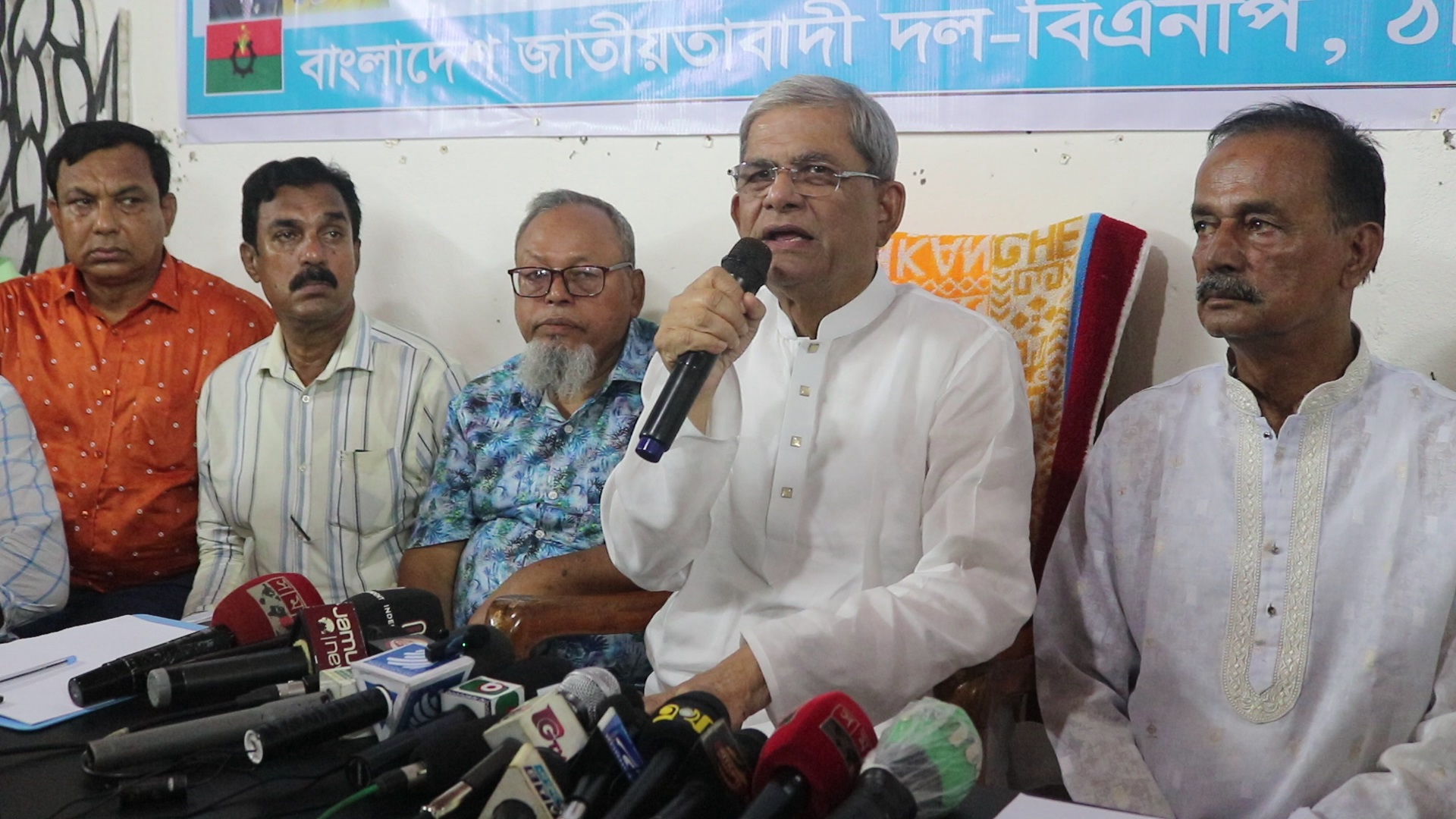 গাইবান্ধা প্রমাণ করেছে দলীয় সরকারের অধীনে নির্বাচন সুষ্ঠু হয় না: মির্জা ফখরুল