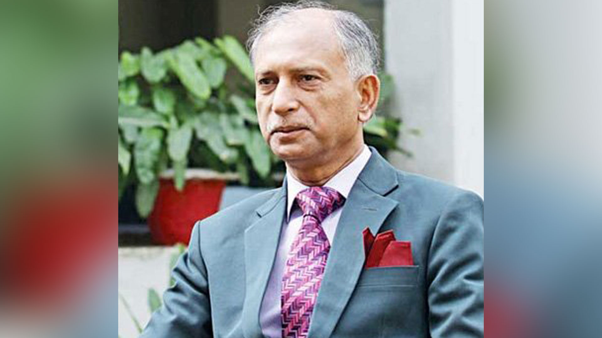 বাবা-মায়ের পাশে চিরনিদ্রায় শায়িত অধ্যাপক আরেফিন সিদ্দিক