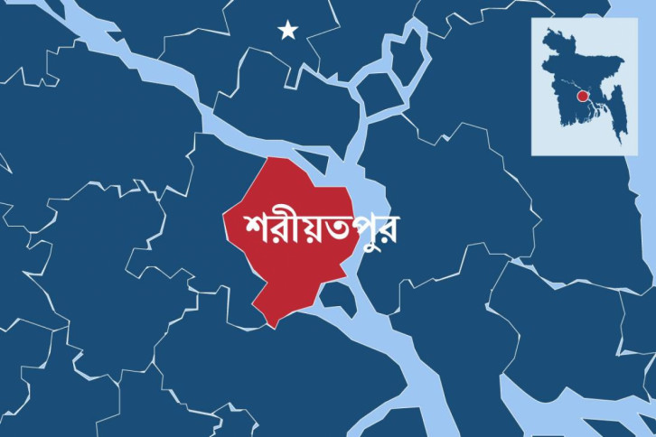 সেতুর সঙ্গে সদরঘাট-ডামুড্যাগামী লঞ্চের ধাক্কায় নিহত ৩, আহত ২