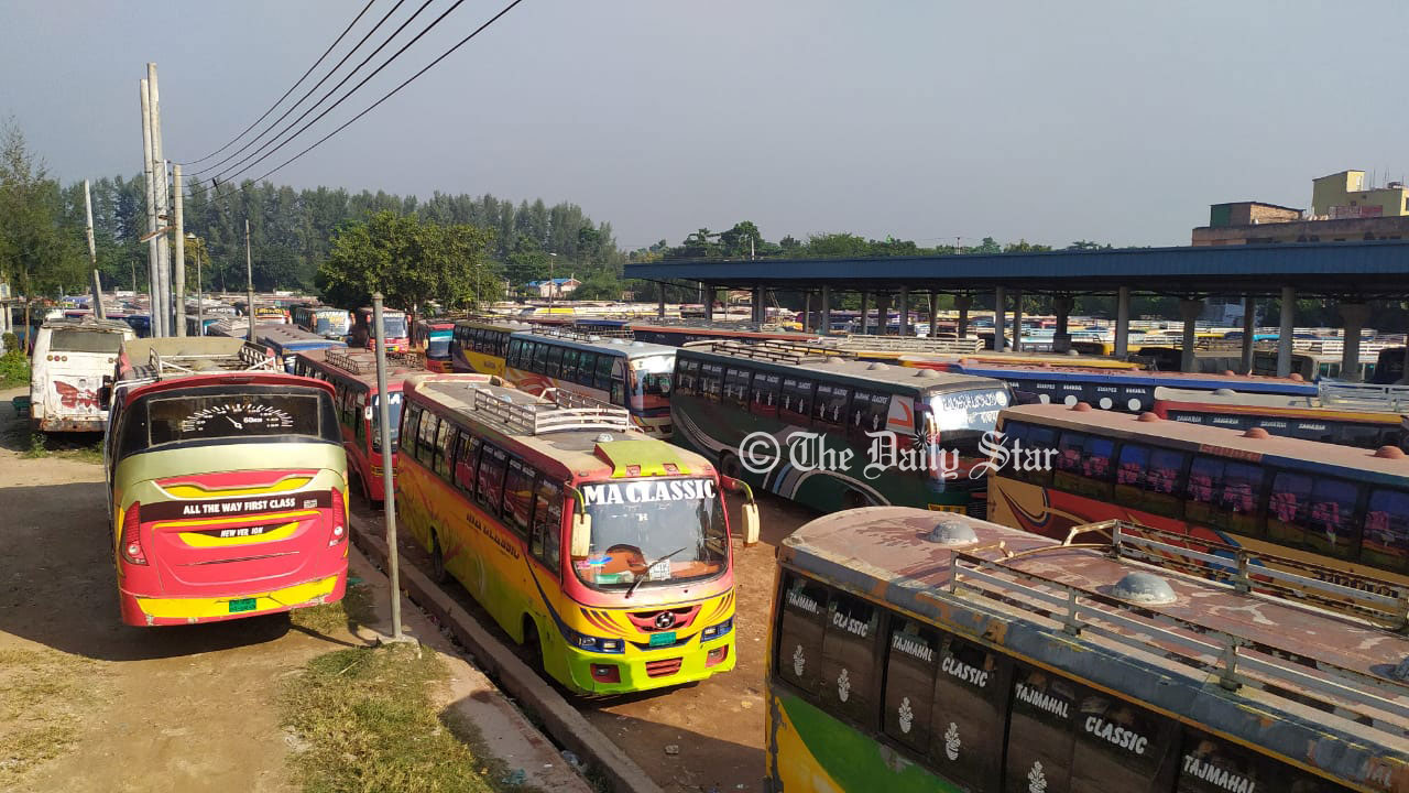 ফরিদপুরে শুরু হয়েছে ৩৮ ঘণ্টার বাস ধর্মঘট