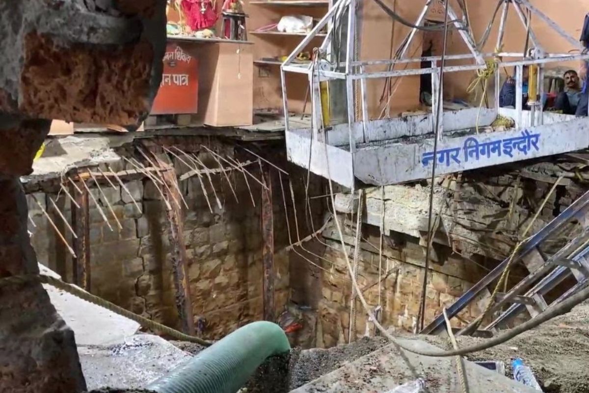মধ্যপ্রদেশের ইন্দোরে মন্দিরের কূপে পড়ে নিহত ৩৫