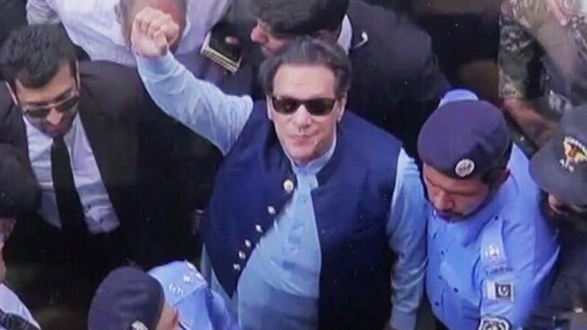 ২ সপ্তাহের জামিন পেলেন ইমরান খান