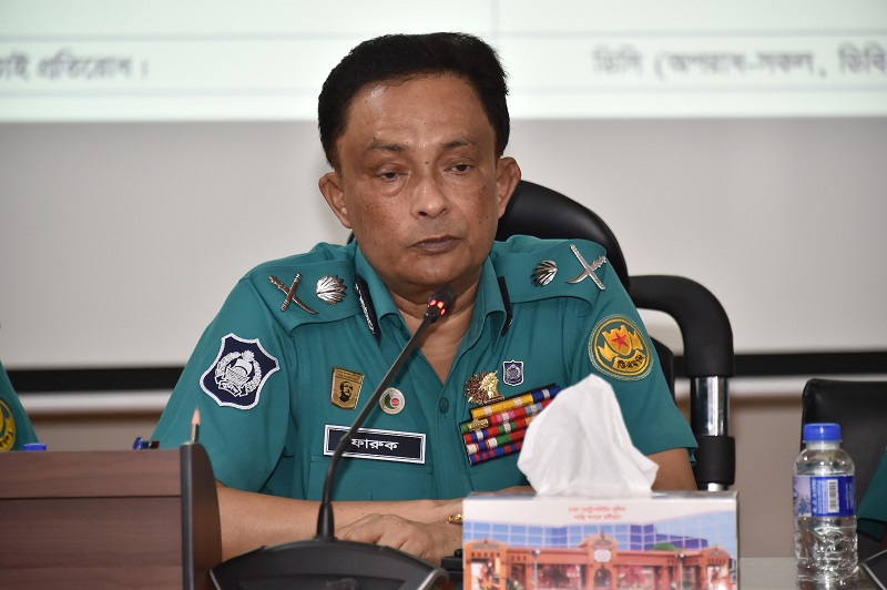 পশুর ট্রাক থামিয়ে চাঁদাবাজি করলে কঠোর ব্যবস্থা: ডিএমপি কমিশনার