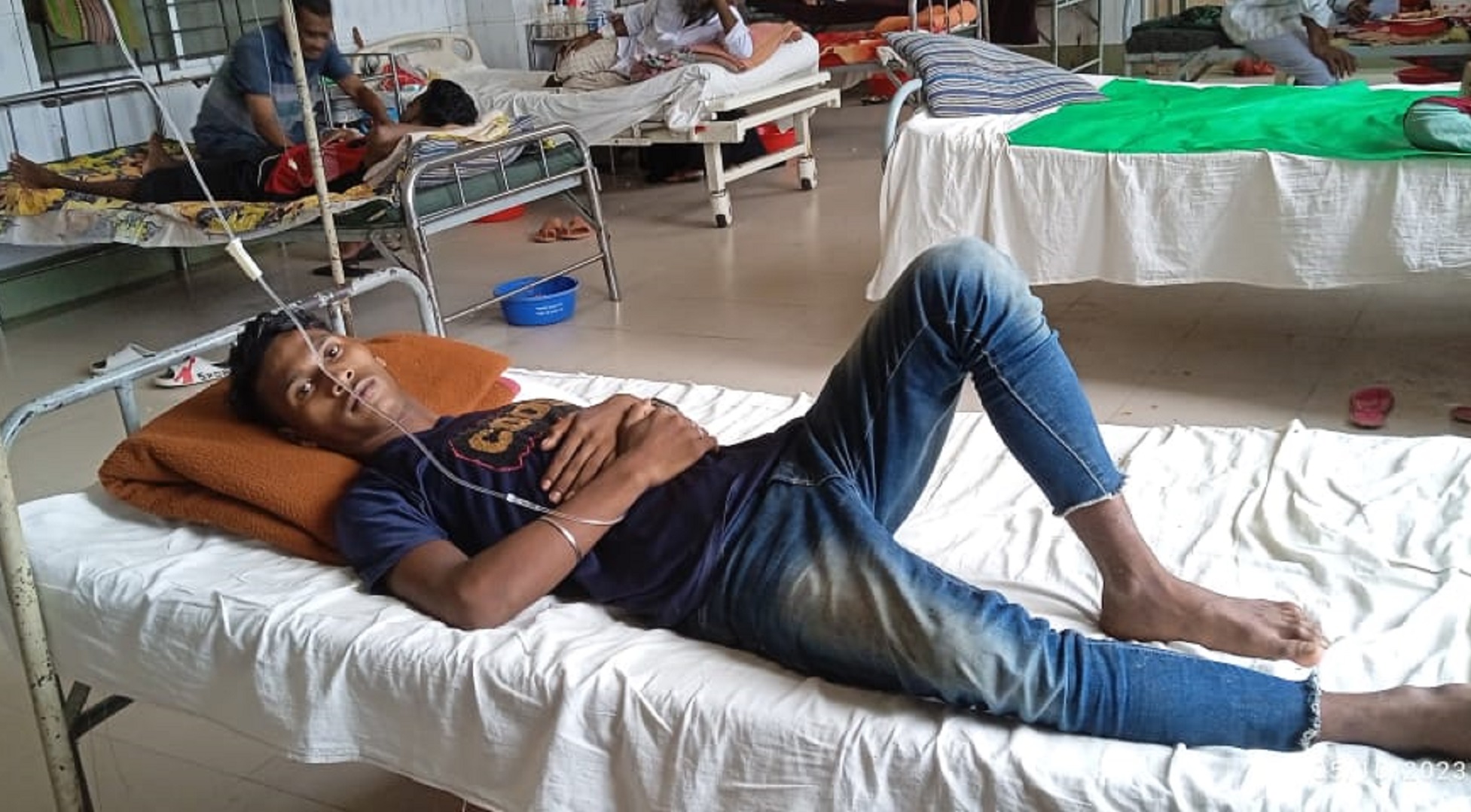 নোয়াখালীতে বিএনপির রোডমার্চের গাড়িবহরে হামলা, আহত ১০