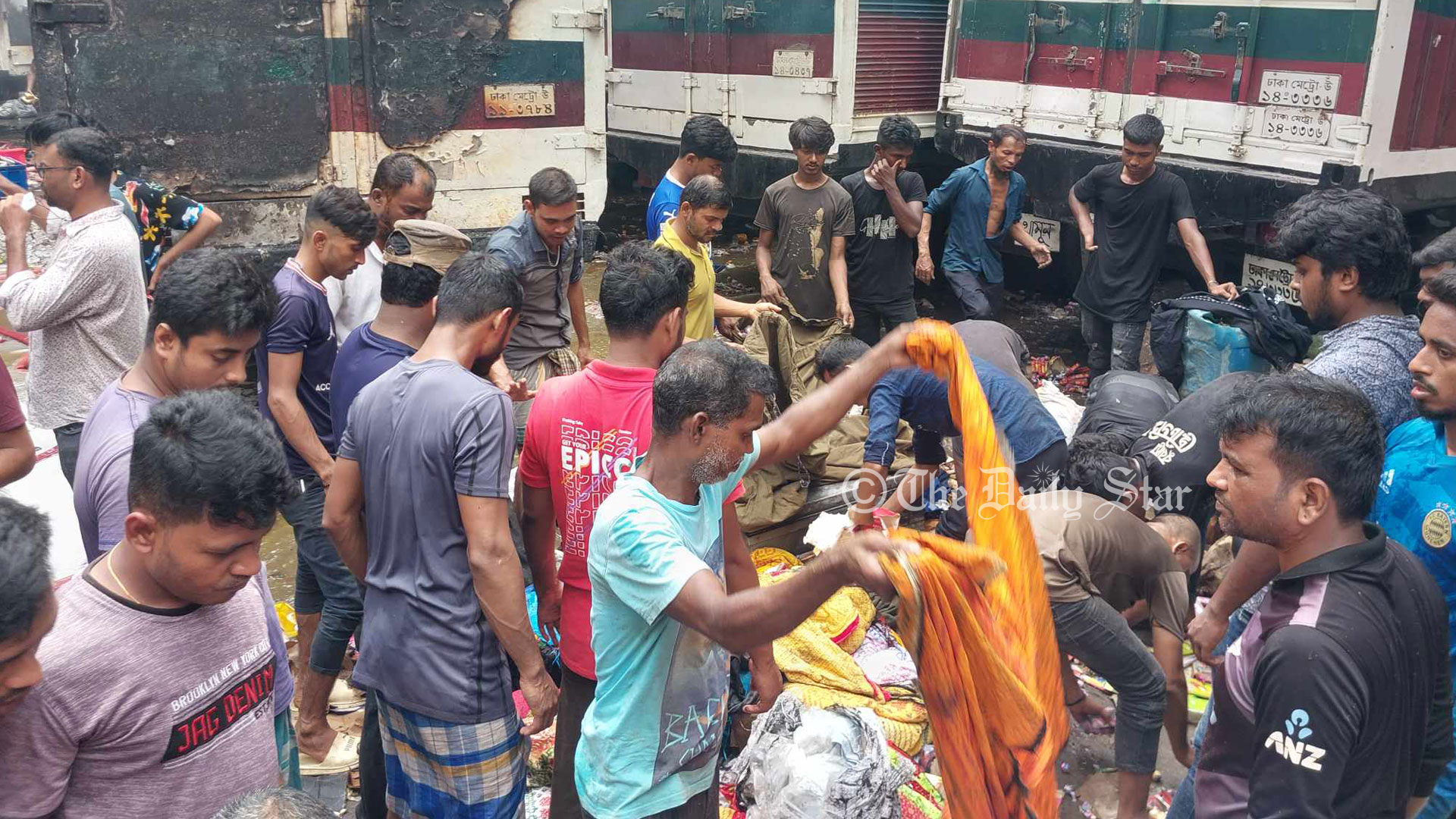এস. এ. পরিবহন কার্যালয়ের আগুন নিয়ন্ত্রণে