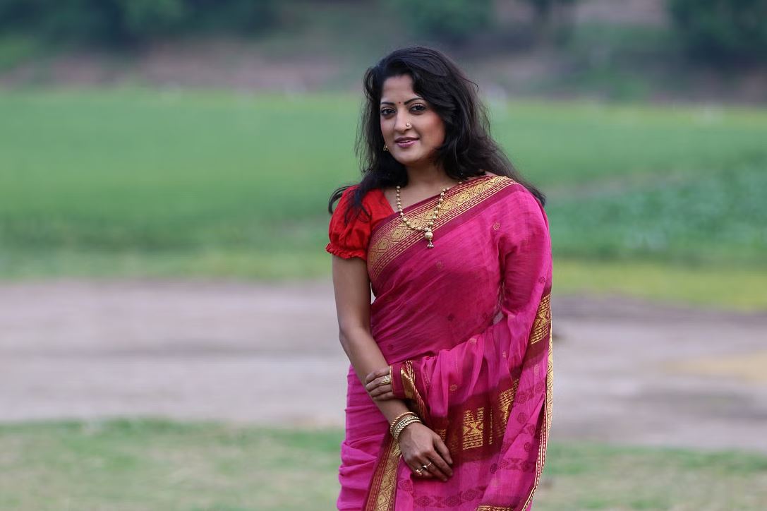 অভিনেত্রী হুমায়রা হিমু মারা গেছেন