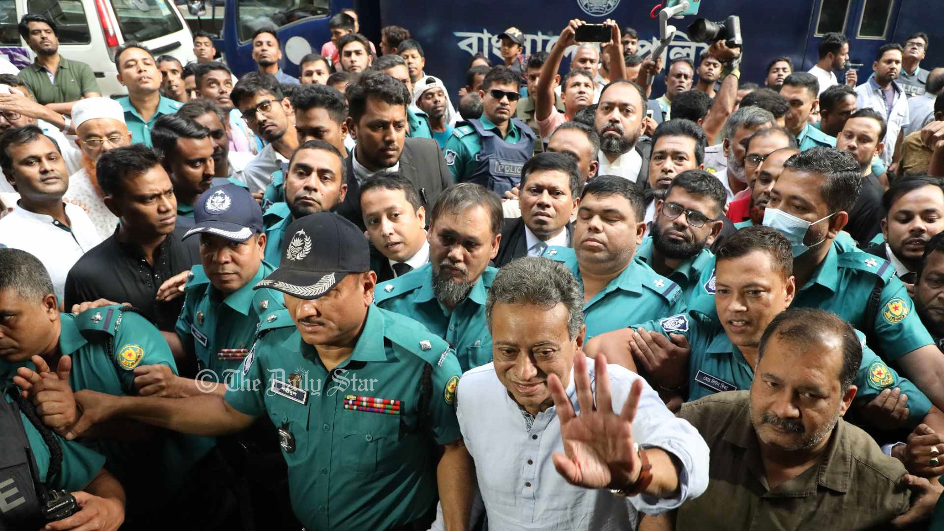 আমীর খসরুসহ ৩ বিএনপি নেতার জামিন আবেদন নামঞ্জুর