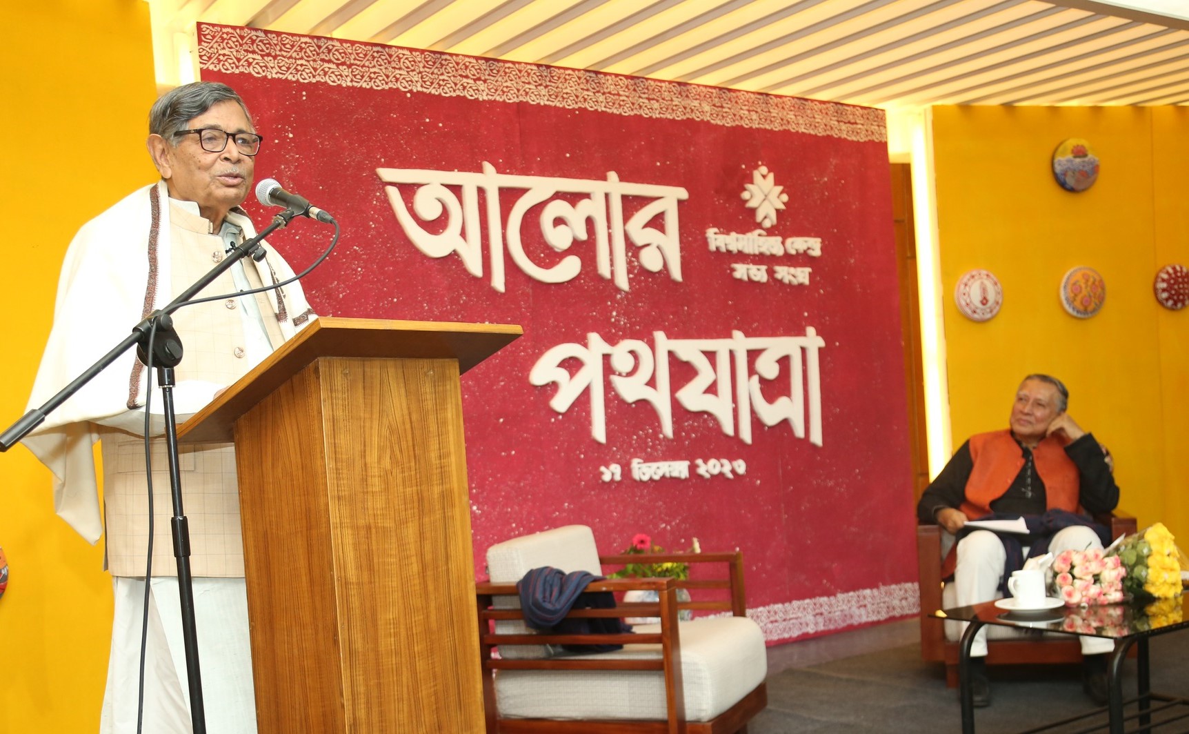 বইয়ের কথা বলতে ক্লান্তি আসে না, আনন্দ পাই: আবদুল্লাহ আবু সায়ীদ