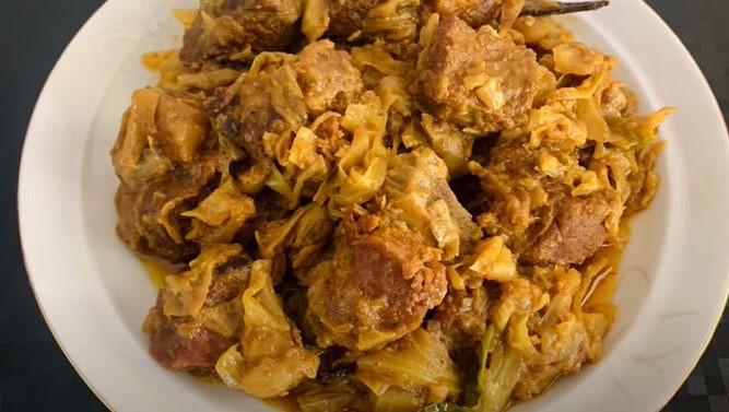 শীতে বাঁধাকপি দিয়ে গরুর মাংস