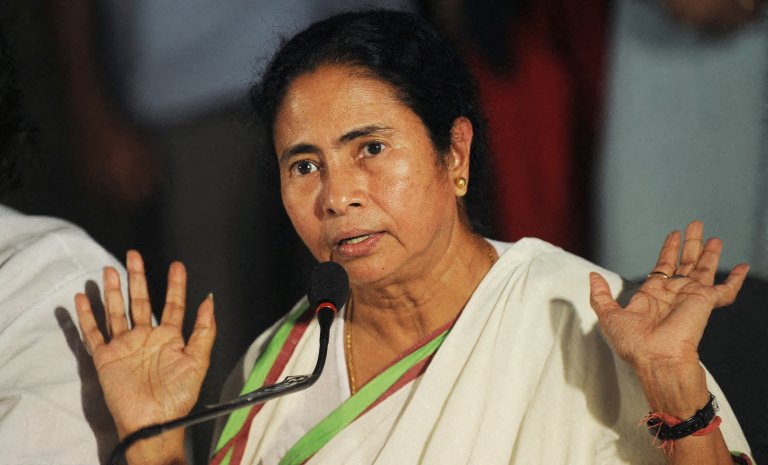 পশ্চিমবঙ্গের নাম বদলে ‘বাংলা’ করার দাবি মমতার