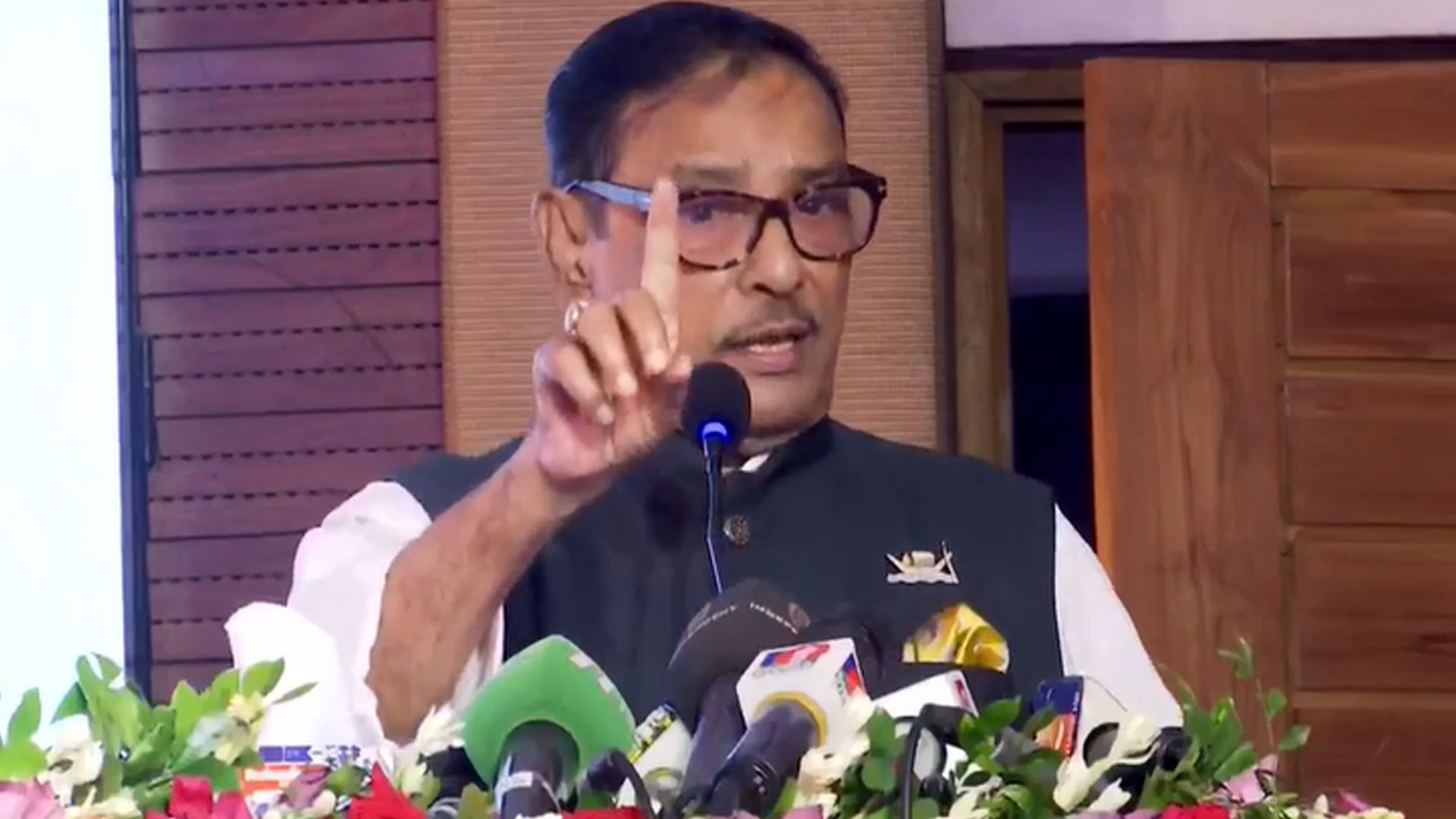 ভারত আমাদের রাজনৈতিক বন্ধু, চীন উন্নয়নের বন্ধু: কাদের