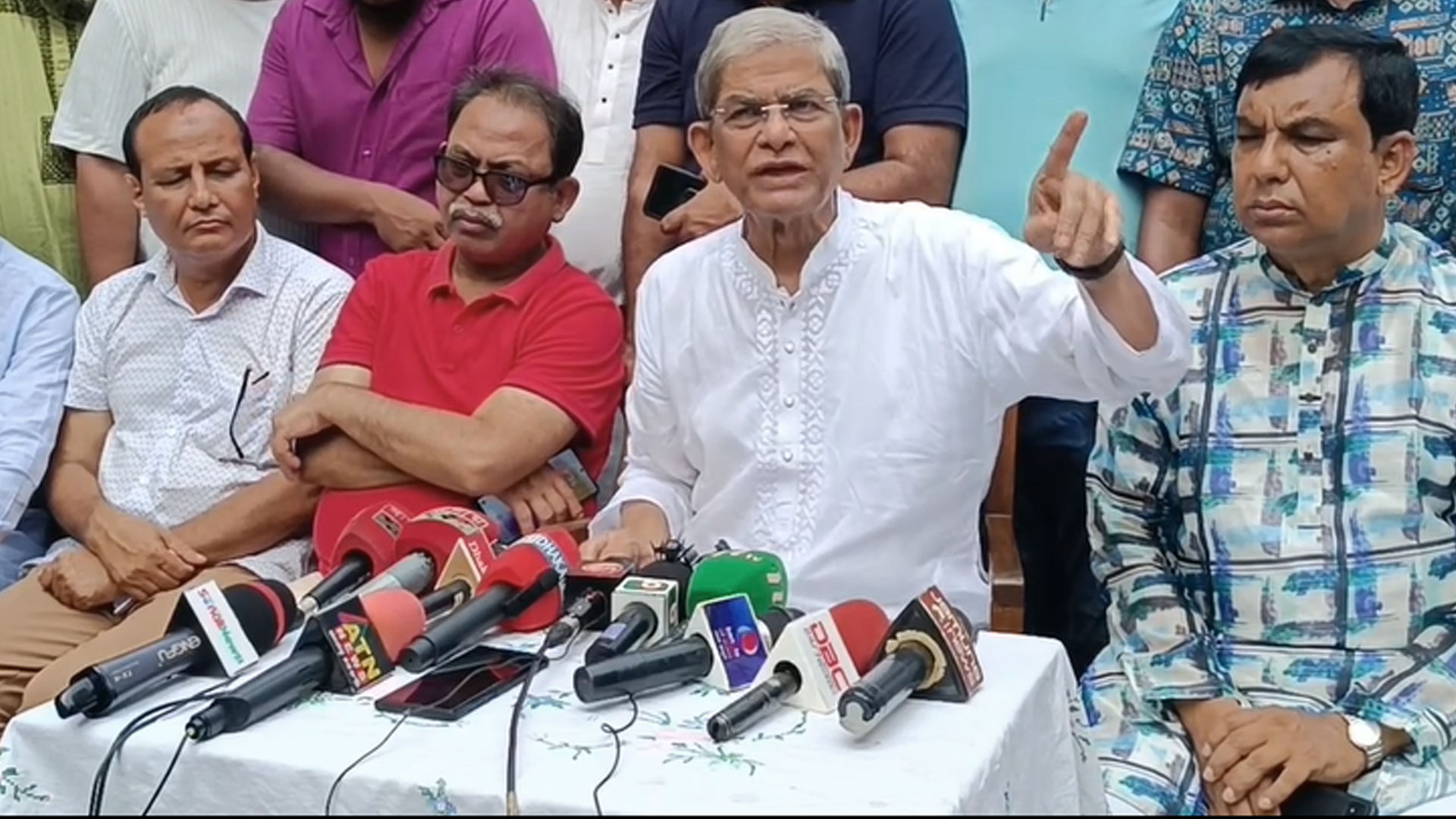 দেশি-বিদেশি চক্র সংখ্যালঘু নির্যাতনের অলীক কাহিনী প্রচার করছে: মির্জা ফখরুল