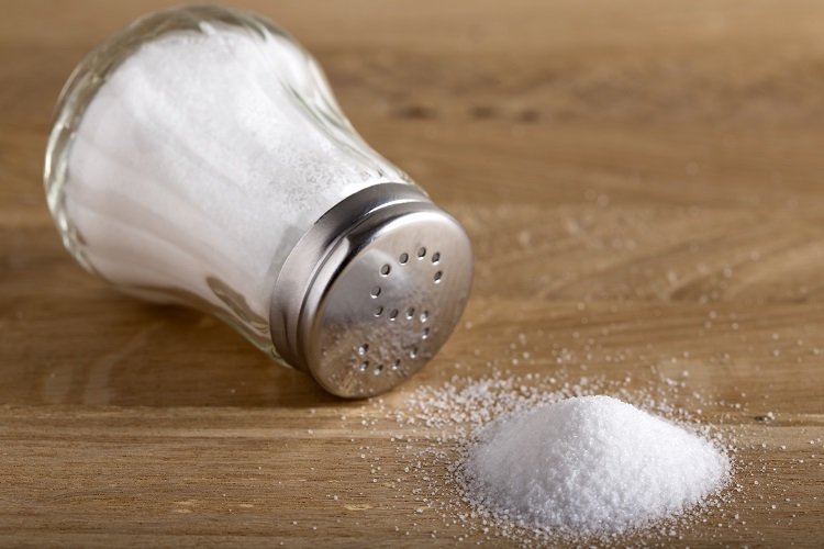 কাঁচা লবণ খেতে নিষেধ করা হয় কেন
