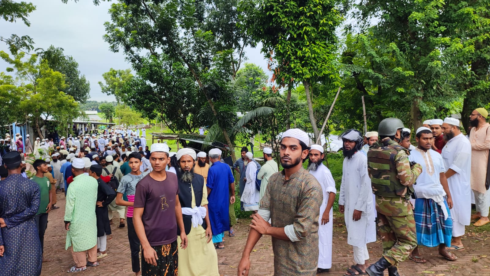 নাটোরে তাবলিগের দুই পক্ষের সংঘর্ষে আহত অন্তত ৩০