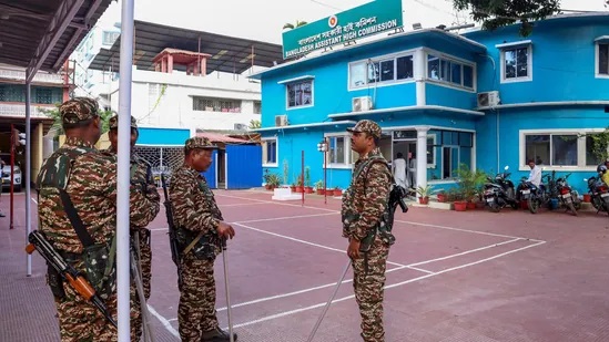 আগরতলায় বাংলাদেশ মিশনে হামলা করল কারা