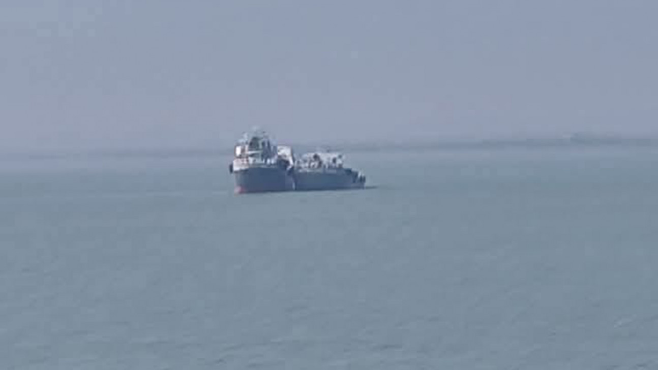 মেঘনায় কার্গো জাহাজ থেকে ৫ মরদেহ উদ্ধার, হাসপাতালে আরও ২ জনের মৃত্যু
