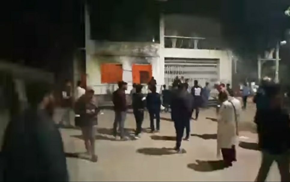 কুমিল্লায় বাহারের বাড়ি ভাঙচুর