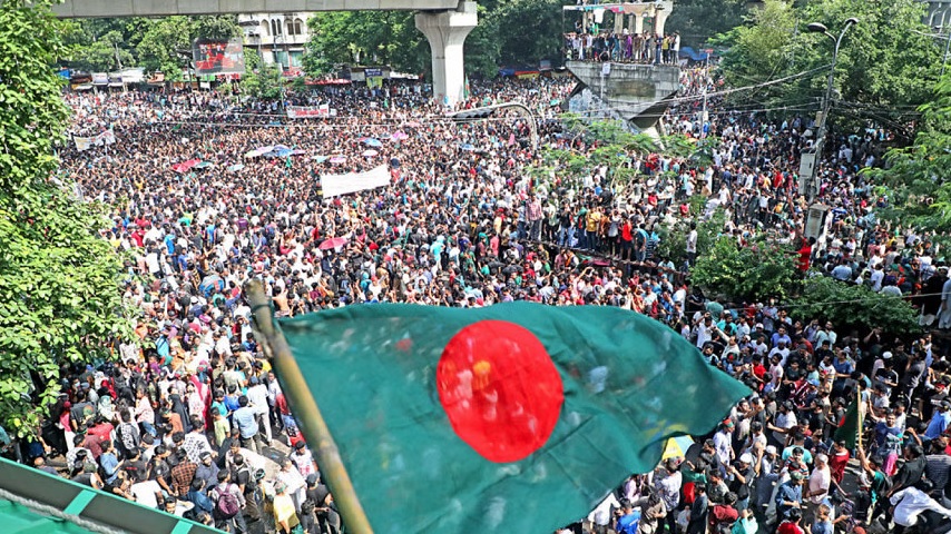 জুলাই গণঅভ্যুত্থান: কৃতিত্ব নিয়ে ভার্চুয়াল লড়াই