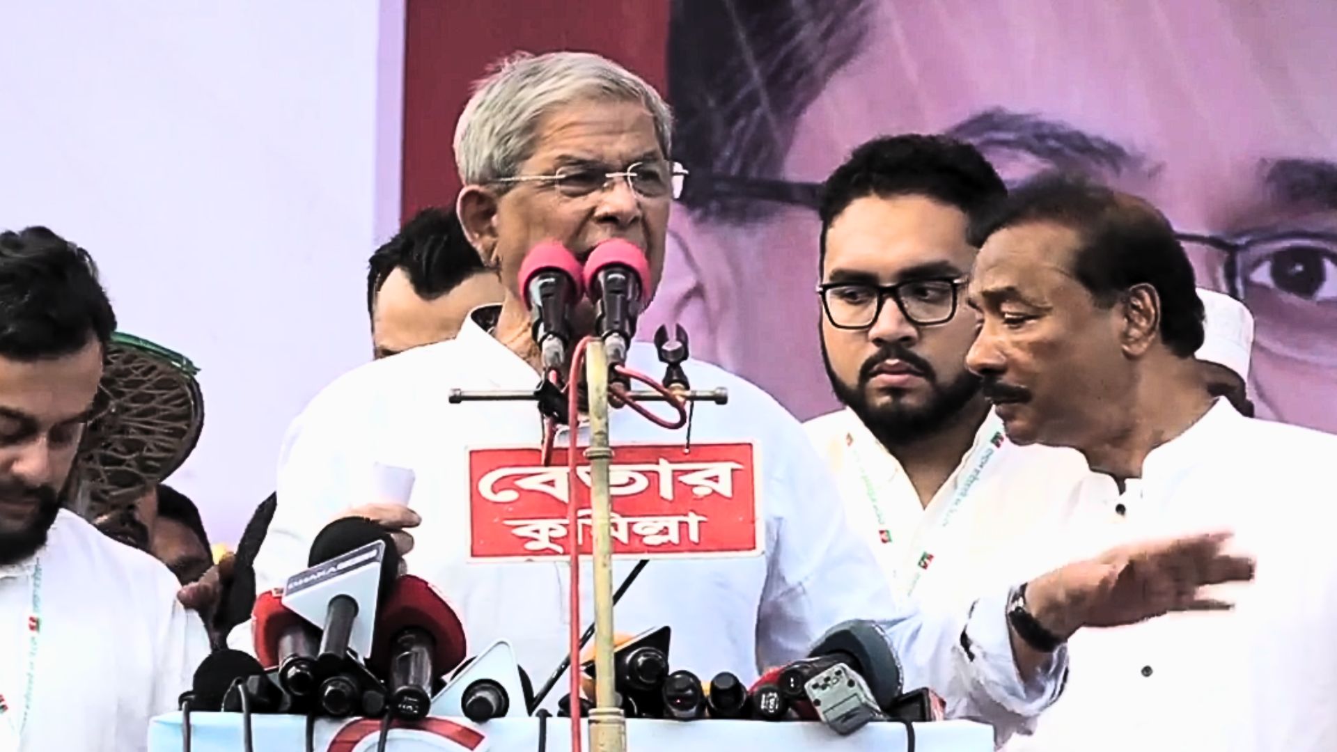 নৈরাজ্য এড়াতে নির্বাচন চাচ্ছি: মির্জা ফখরুল