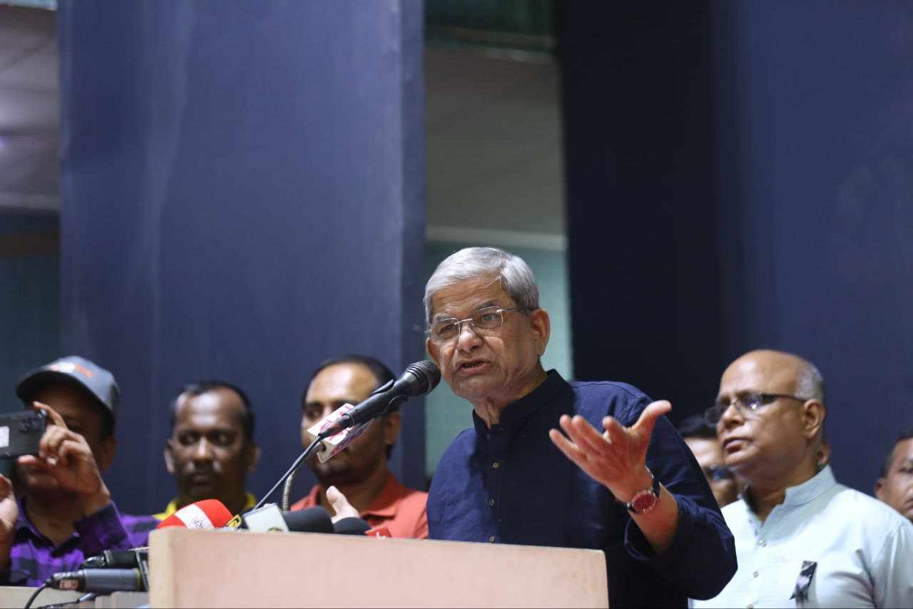 কিছু মানুষ অন্যায়ভাবে জনগণকে বিক্ষুব্ধ করে দেশকে নৈরাজ্যের দিকে নিয়ে যাচ্ছেন: মির্জা ফখরুল