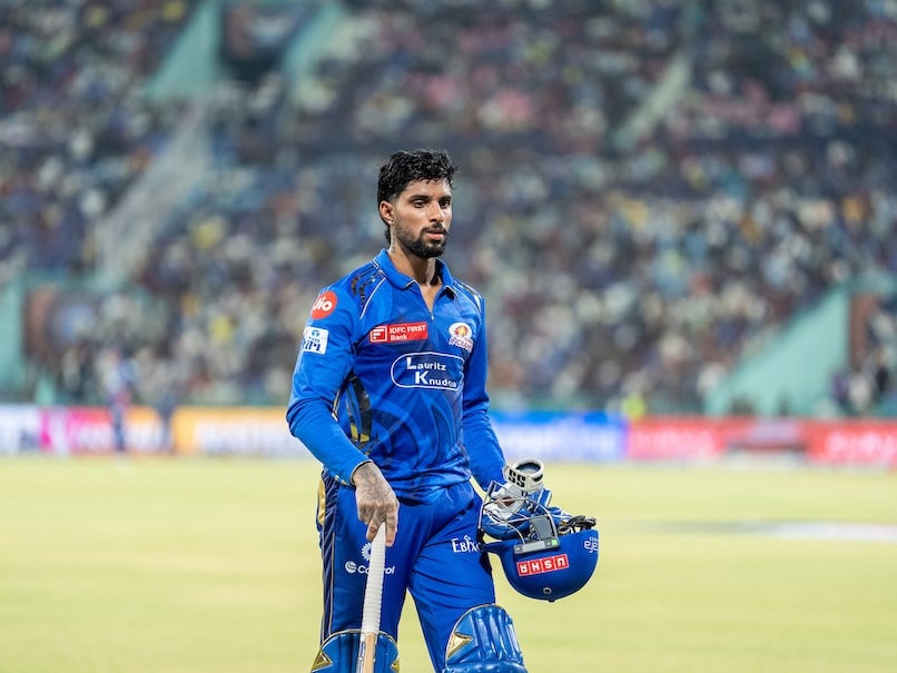 বড় শট মারতে না পারায় বিব্রতকর পরিস্থিতিতে পড়েন তিলক 