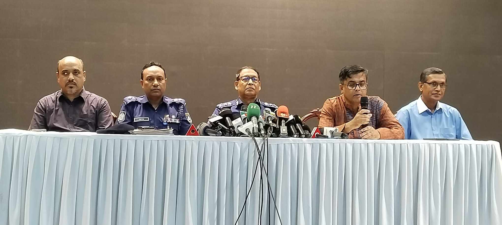 কেউ মামলা করতে এলে সত্য-মিথ্যা যাচাইয়ের সুযোগ পুলিশের নেই: আইজিপি