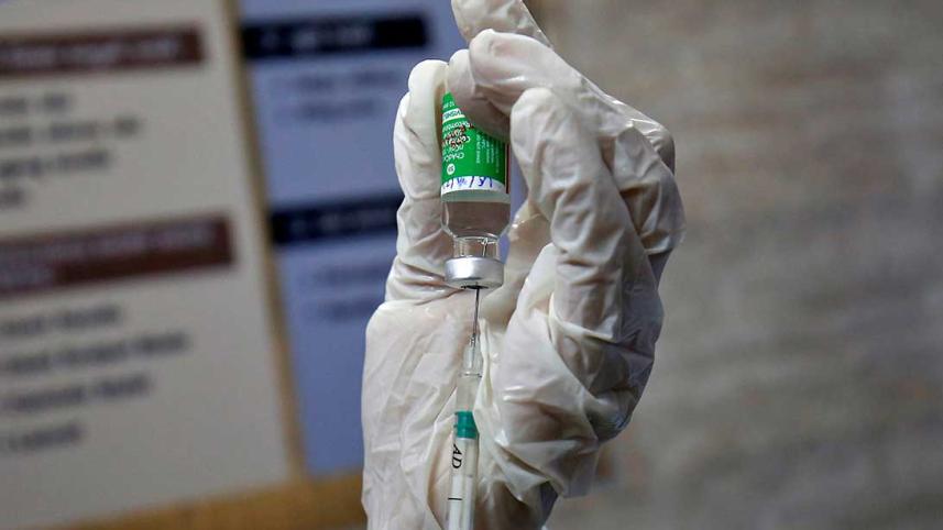 2021-01-16T064019Z_1314932580_RC2U8L9CWBAE_RTRMADP_3_HEALTH-CORONAVIRUS-INDIA-VACCINE.jpg