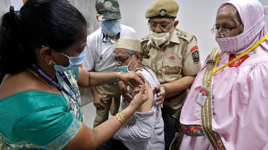 2021-05-06T124847Z_1405265133_RC2CAN9B66PS_RTRMADP_3_HEALTH-CORONAVIRUS-INDIA-VACCINE.jpg