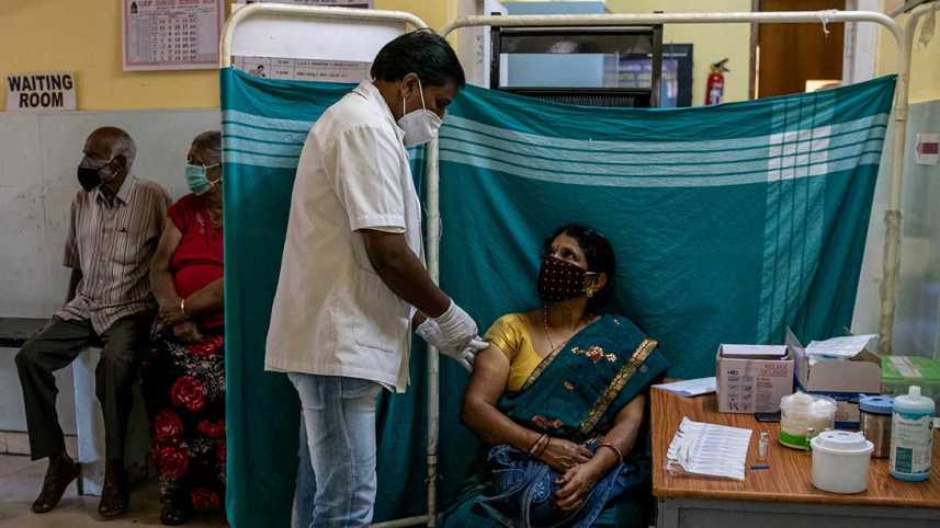 2021-05-13T064920Z_1803290149_RC2UEN9TZM6L_RTRMADP_3_HEALTH-CORONAVIRUS-INDIA.jpg