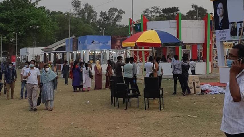 Book Fair-1.jpg