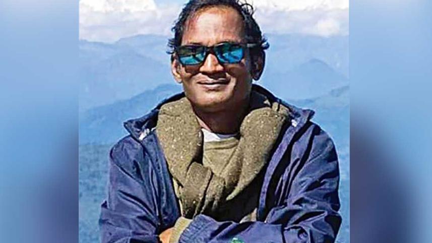 Cartoonist-Ahmed-Kabir-Kishore.jpg