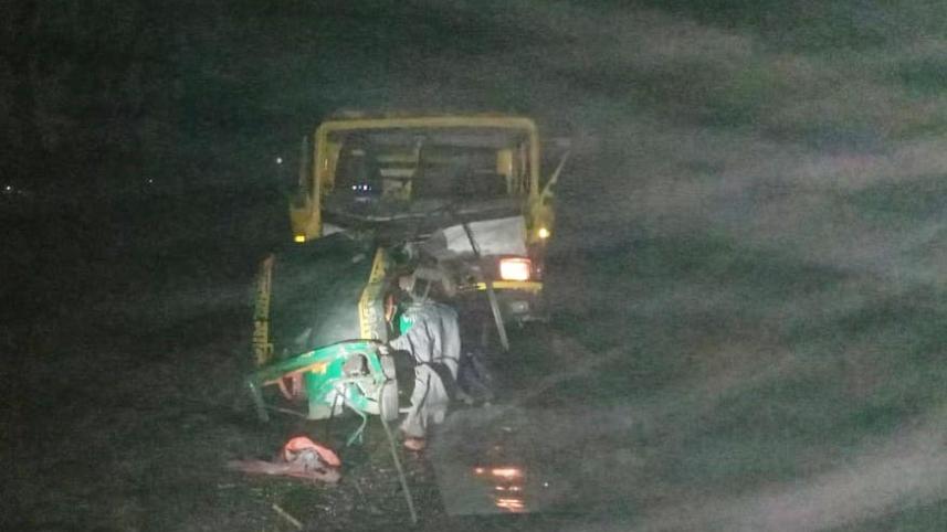 cumilla_road_accident_2.jpg