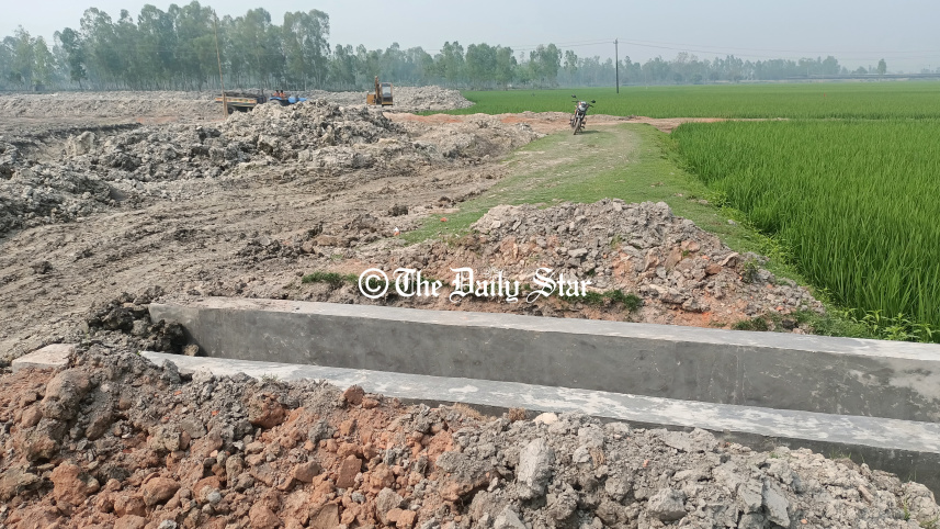 lalmonirhat_pond_diging_3.jpg