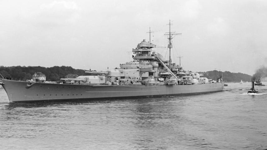 bundesarchiv_bild_193-04-1-26_schlachtschiff_bismarck.jpg