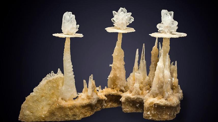 _125723386_calcite-1.jpg