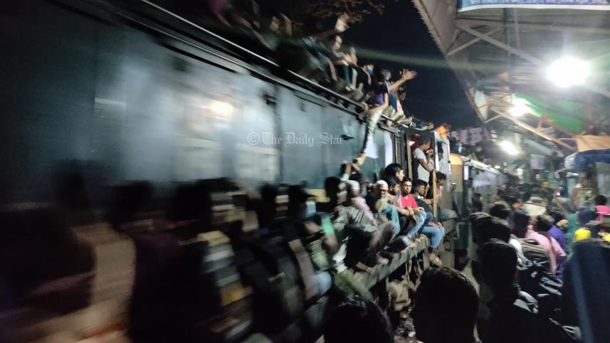 train_narayanganj.jpg