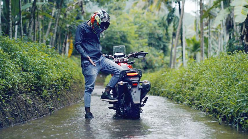 motorcycle-1.jpg