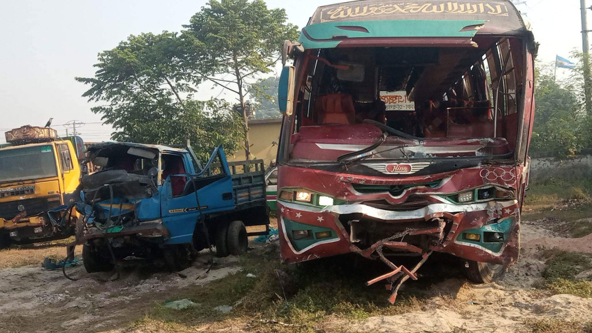 নরসিংদী সড়ক দুর্ঘটনা