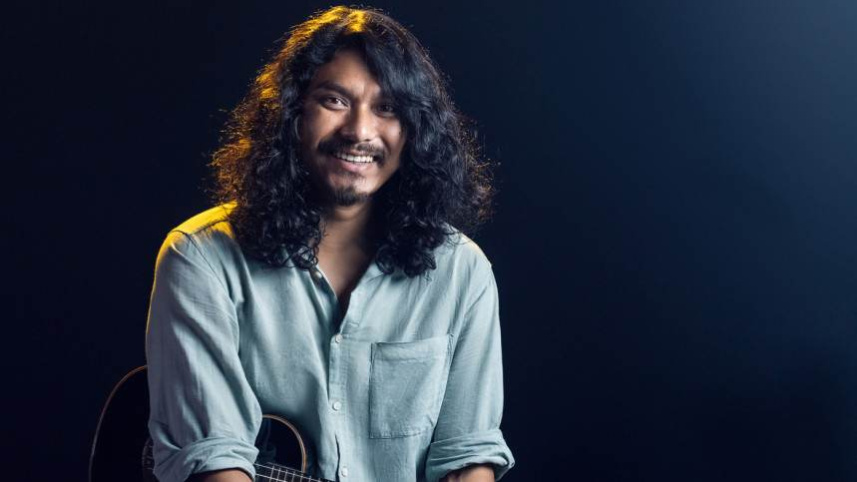 সিনেমার গানে অভিষেক ‘নাসেক নাসেক’ কণ্ঠশিল্পী অনিমেষের 