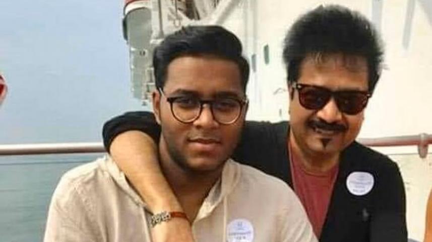 kumar-biswajit-with-his-son.jpg